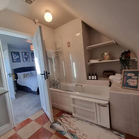 Accommodatie bij particulieren The Pink Door Killala