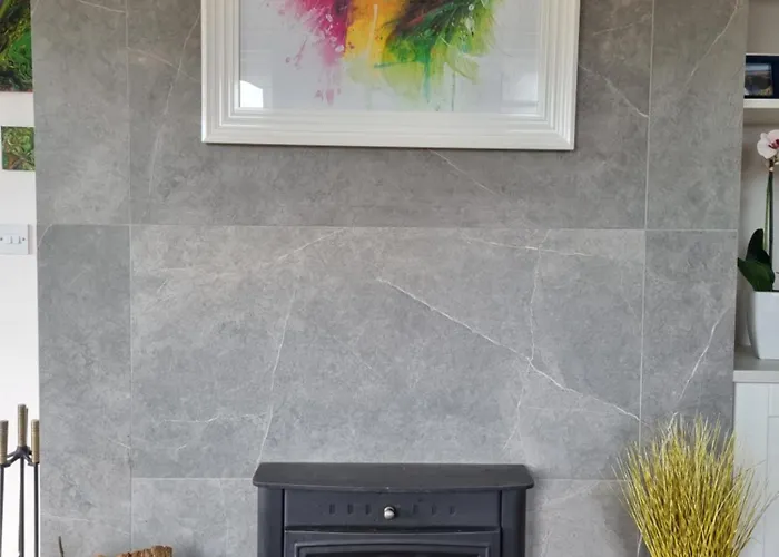 The Pink Door Проживание в семье *