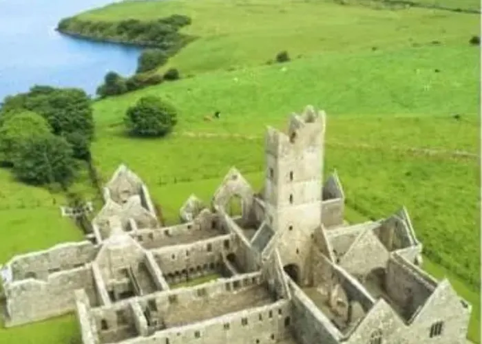 The Pink Door Проживание в семье *